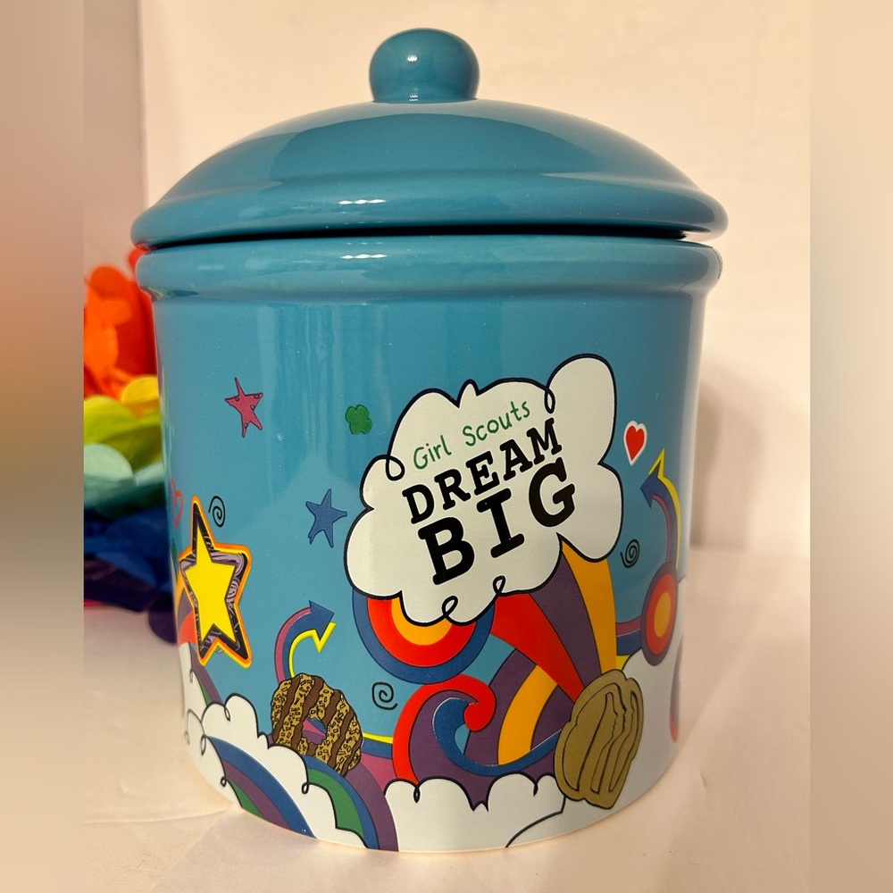 Girl Scout Dream Big colorful cookie jar excellent condition no cracks or scratc